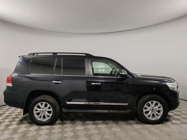 Toyota Land Cruiser 200 Series Рестайлинг 2 с пробегом 2015 года, цена 4 249 000 рублей, 382361 км, внедорожник, Автокод Объявления