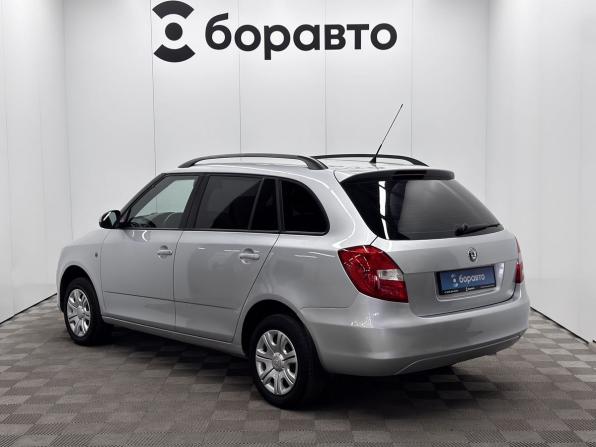 Skoda Fabia II Рестайлинг с пробегом 2012 года, цена 550 000 рублей, 245262 км, универсал, Автокод Объявления