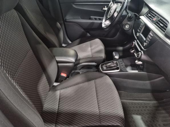 Kia Rio IV с пробегом 2018 года, цена 1 070 000 рублей, 96000 км, седан, Автокод Объявления