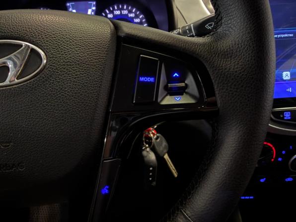 Hyundai Solaris I с пробегом 2014 года, цена 629 000 рублей, 190000 км, седан, Автокод Объявления