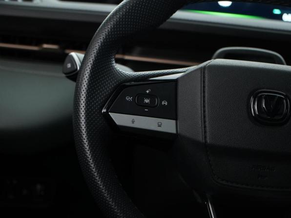 Changan Lamore с пробегом 2024 года, цена 1 962 444 рубля, 45097 км, седан, Автокод Объявления