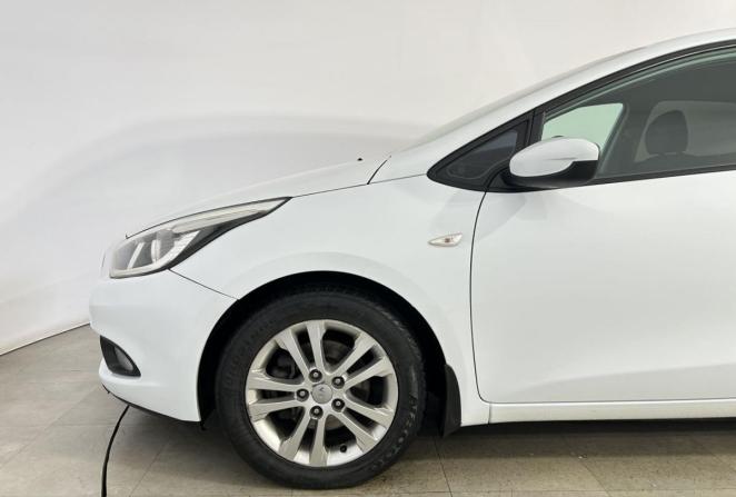 Kia Ceed II с пробегом 2013 года, цена 1 199 000 рублей, 136061 км, хэтчбек, Автокод Объявления