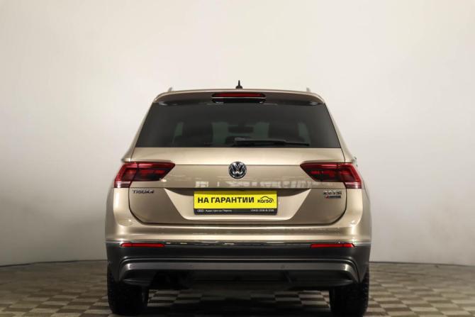 Volkswagen Tiguan II с пробегом 2017 года, цена 2 949 000 рублей, 107860 км, внедорожник, Автокод Объявления