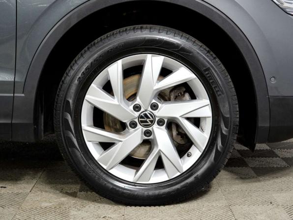 Volkswagen Tiguan II Рестайлинг с пробегом 2021 года, цена 3 098 000 рублей, 90483 км, внедорожник, Автокод Объявления