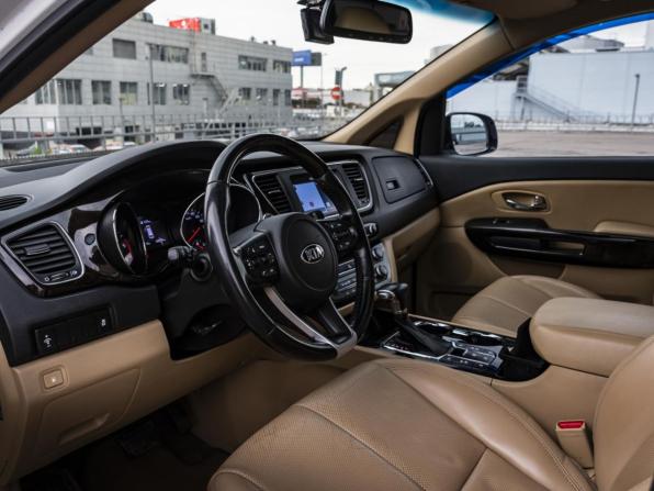 Kia Carnival III с пробегом 2018 года, цена 3 279 000 рублей, 166684 км, минивэн, Автокод Объявления
