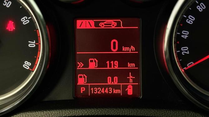 Opel Mokka I с пробегом 2013 года, цена 1 020 000 рублей, 132443 км, внедорожник, Автокод Объявления