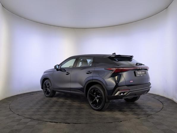Omoda C5 I с пробегом 2024 года, цена 1 650 000 рублей, 5250 км, внедорожник, Автокод Объявления