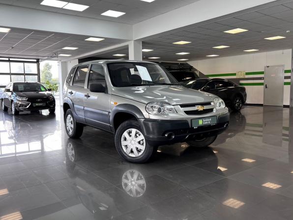 Chevrolet Niva I Рестайлинг с пробегом 2010 года, цена 575 000 рублей, 56680 км, внедорожник, Автокод Объявления