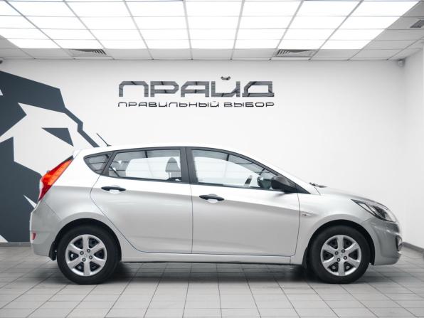 Hyundai Solaris I с пробегом 2012 года, цена 849 900 рублей, 157599 км, хэтчбек, Автокод Объявления