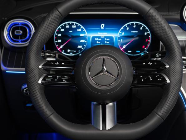 Новый Mercedes-Benz GLC II (X254) 2026 года, цена 9 890 000 рублей, внедорожник, Автокод Объявления