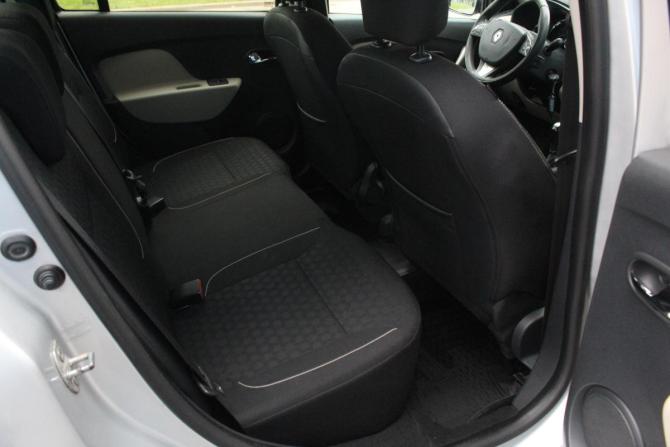 Renault Logan II с пробегом 2015 года, цена 849 000 рублей, 152674 км, седан, Автокод Объявления