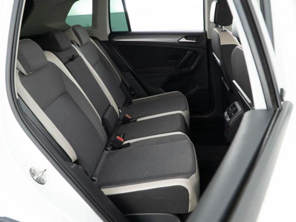 Volkswagen Tiguan II с пробегом 2019 года, цена 2 649 050 рублей, 91443 км, внедорожник, Автокод Объявления