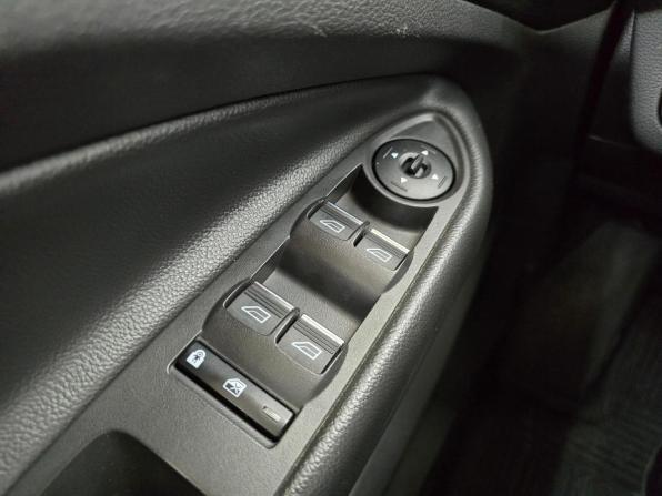 Ford Kuga II Рестайлинг с пробегом 2017 года, цена 1 749 000 рублей, 112042 км, внедорожник, Автокод Объявления