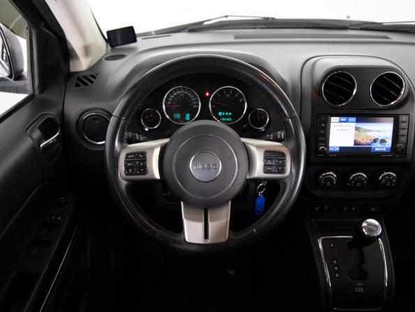 Jeep Compass I Рестайлинг с пробегом 2012 года, цена 999 000 рублей, 176452 км, внедорожник, Автокод Объявления
