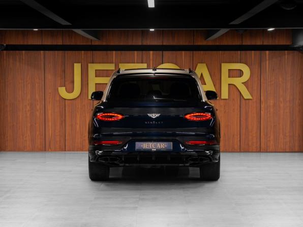 Bentley Bentayga I Рестайлинг с пробегом 2023 года, цена 26 950 000 рублей, 24112 км, внедорожник, Автокод Объявления