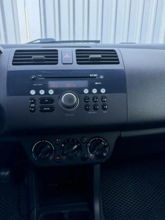 Suzuki Swift III с пробегом 2008 года, цена 399 000 рублей, 249677 км, хэтчбек, Автокод Объявления