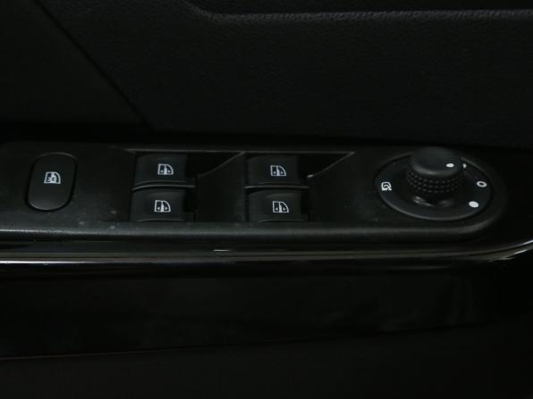 Renault Kaptur I с пробегом 2018 года, цена 1 546 000 рублей, 109500 км, внедорожник, Автокод Объявления