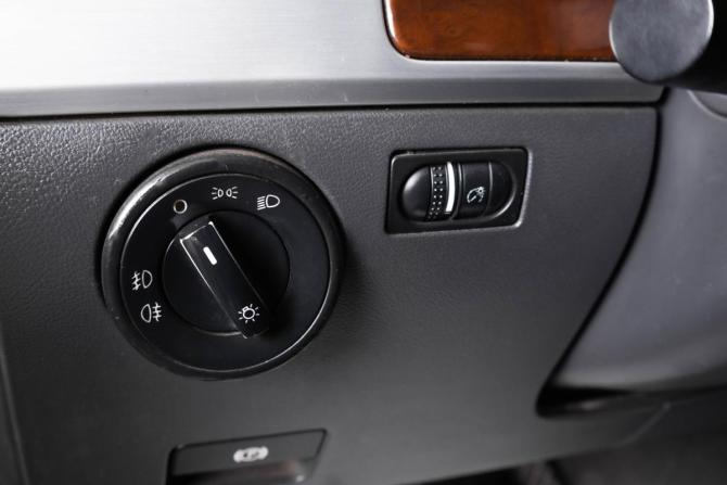 Volkswagen Touareg I Рестайлинг с пробегом 2007 года, цена 999 000 рублей, 380000 км, внедорожник, Автокод Объявления