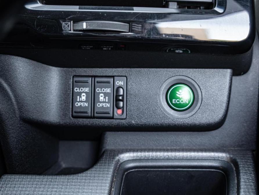 Honda Stepwgn V Краснодар  - изображение 23