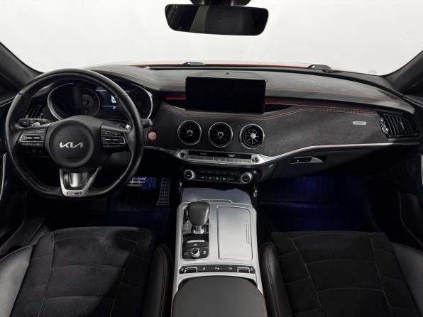 Kia Stinger I Рестайлинг с пробегом 2022 года, цена 3 299 000 рублей, 49000 км, лифтбек, Автокод Объявления