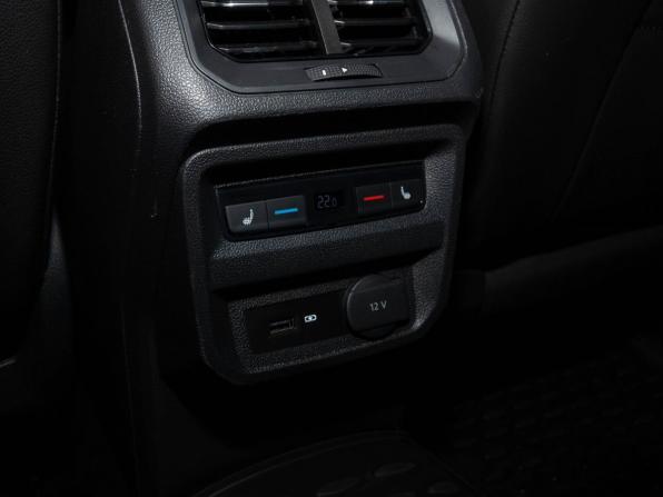 Volkswagen Tiguan II Рестайлинг с пробегом 2020 года, цена 2 850 000 рублей, 135875 км, внедорожник, Автокод Объявления