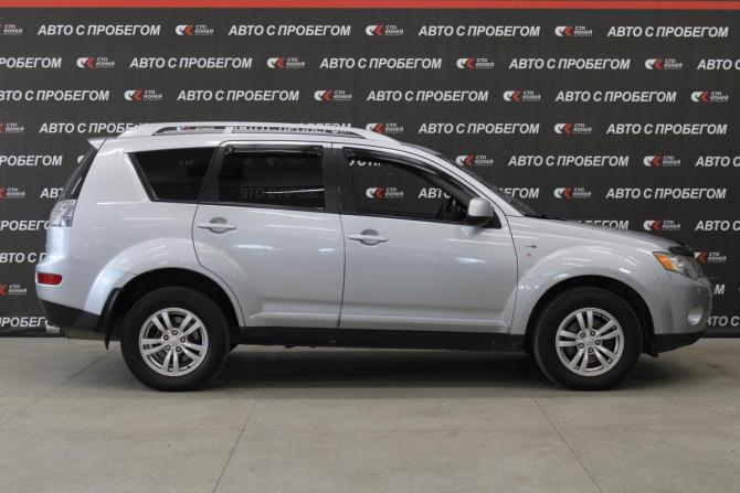 Mitsubishi Outlander II с пробегом 2008 года, цена 1 098 000 рублей, 211000 км, внедорожник, Автокод Объявления
