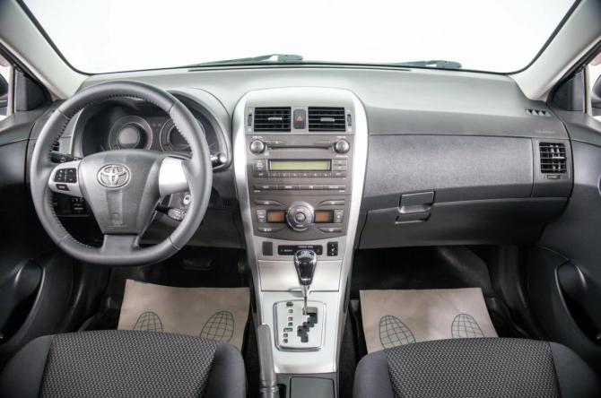 Toyota Corolla X (E140 E150) Рестайлинг с пробегом 2010 года, цена 1 049 000 рублей, 191025 км, седан, Автокод Объявления