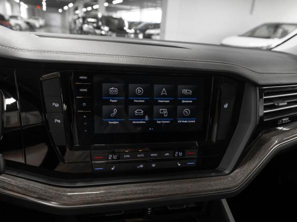Volkswagen Touareg III с пробегом 2018 года, цена 5 180 000 рублей, 83191 км, внедорожник, Автокод Объявления