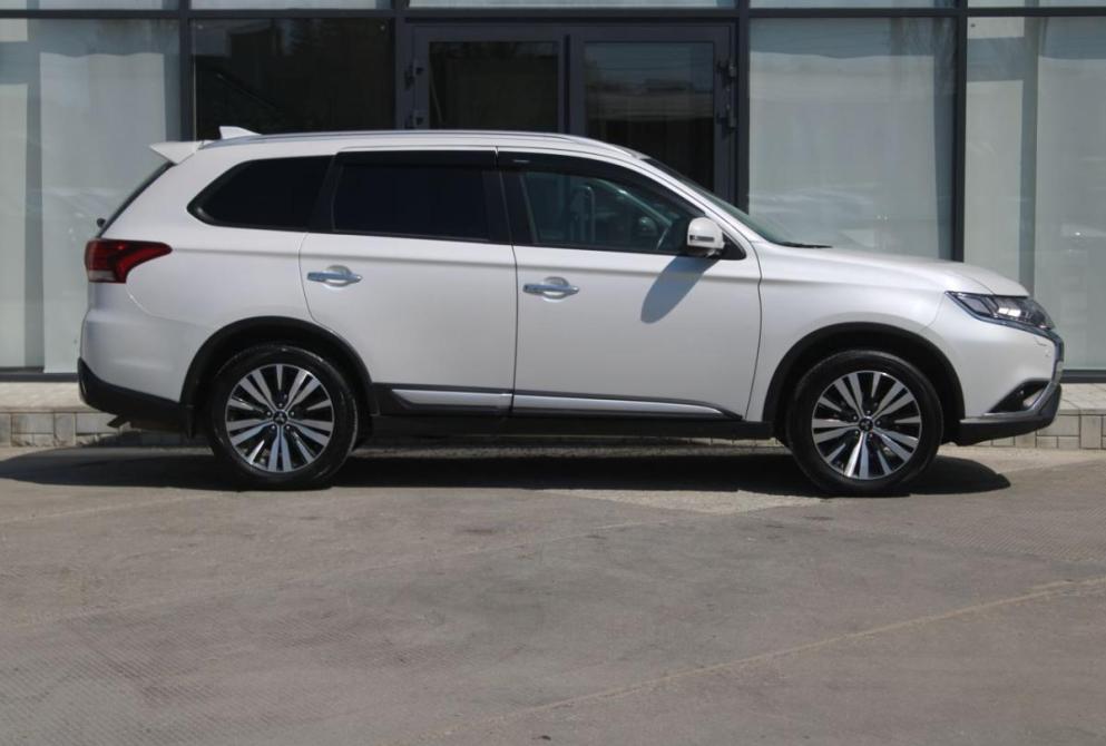 Mitsubishi Outlander III Рестайлинг 3 Саратов  - изображение 5