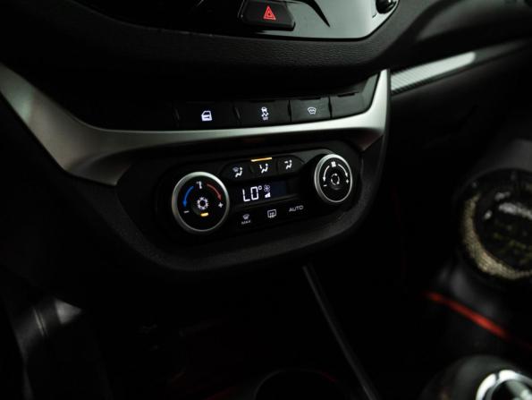 Lada (ВАЗ) Vesta I с пробегом 2020 года, цена 1 219 585 рублей, 124883 км, седан, Автокод Объявления