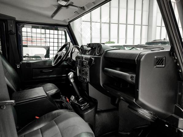 Land Rover Defender I Рестайлинг с пробегом 2014 года, цена 3 050 000 рублей, 115482 км, внедорожник, Автокод Объявления