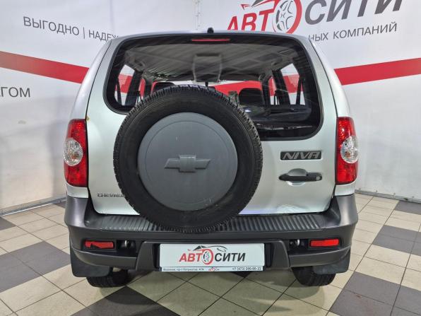 Chevrolet Niva I Рестайлинг с пробегом 2013 года, цена 548 000 рублей, 120000 км, внедорожник, Автокод Объявления