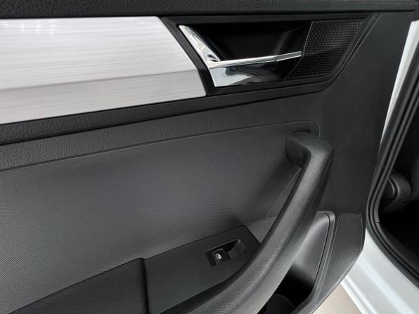 Skoda Rapid I Рестайлинг с пробегом 2019 года, цена 1 450 000 рублей, 79101 км, лифтбек, Автокод Объявления