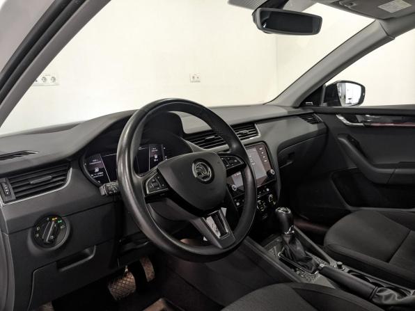 Skoda Octavia III (A7) Рестайлинг с пробегом 2020 года, цена 1 965 000 рублей, 137170 км, лифтбек, Автокод Объявления