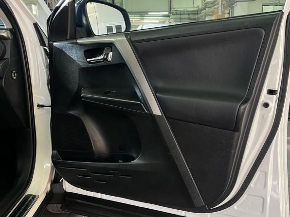 Toyota RAV4 IV (XA40) Рестайлинг с пробегом 2016 года, цена 2 199 000 рублей, 156447 км, внедорожник, Автокод Объявления