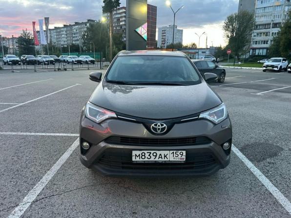 Toyota RAV4 IV (XA40) Рестайлинг с пробегом 2018 года, цена 2 649 000 рублей, 112000 км, внедорожник, Автокод Объявления