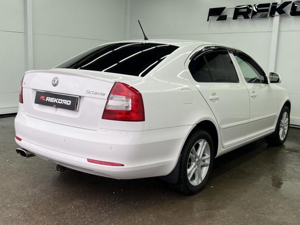 Skoda Octavia II (A5) Рестайлинг с пробегом 2012 года, цена 750 000 рублей, 250706 км, лифтбек, Автокод Объявления