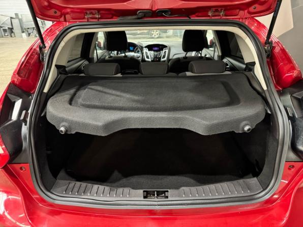Ford Focus III с пробегом 2012 года, цена 570 000 рублей, 262229 км, хэтчбек, Автокод Объявления
