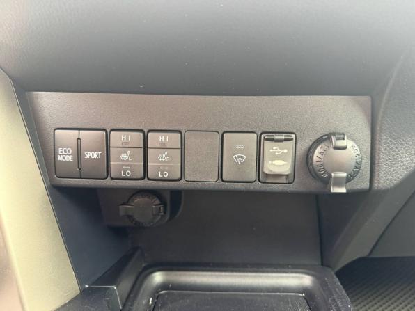 Toyota RAV4 IV (XA40) с пробегом 2013 года, цена 1 695 000 рублей, 243510 км, внедорожник, Автокод Объявления