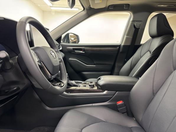 Toyota Highlander IV (XU70) с пробегом 2025 года, цена 5 450 000 рублей, 84 км, внедорожник, Автокод Объявления