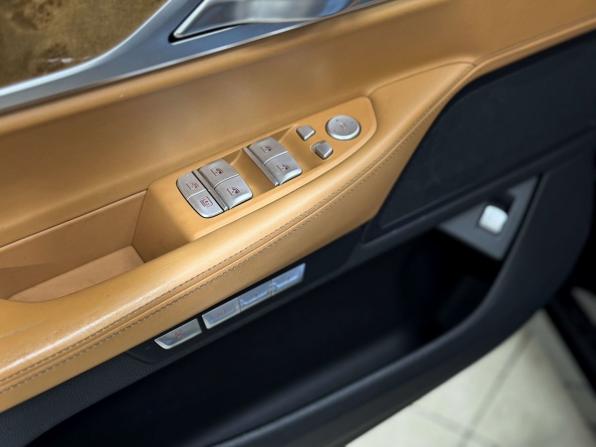 BMW 7 серии VI (G11/G12) с пробегом 2016 года, цена 3 450 000 рублей, 95537 км, седан, Автокод Объявления
