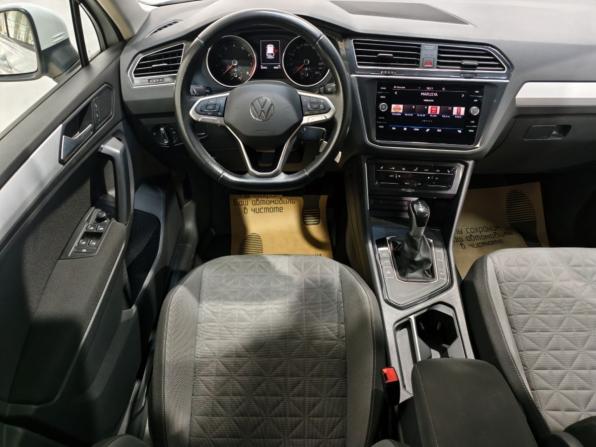 Volkswagen Tiguan II Рестайлинг с пробегом 2021 года, цена 2 685 000 рублей, 62952 км, внедорожник, Автокод Объявления