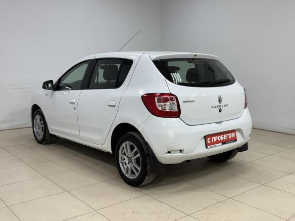 Renault Sandero II с пробегом 2016 года, цена 930 000 рублей, 83471 км, хэтчбек, Автокод Объявления