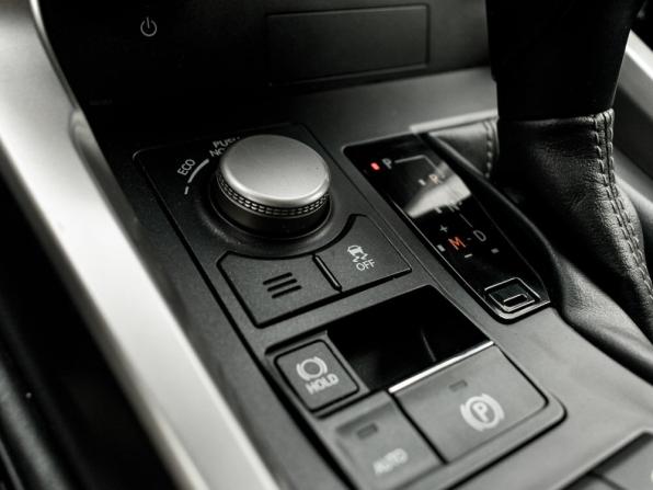 Lexus NX I с пробегом 2015 года, цена 2 650 000 рублей, 173448 км, внедорожник, Автокод Объявления