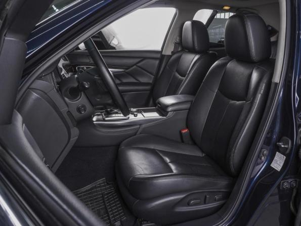 Infiniti Q70 I Рестайлинг с пробегом 2016 года, цена 2 160 000 рублей, 154861 км, седан, Автокод Объявления