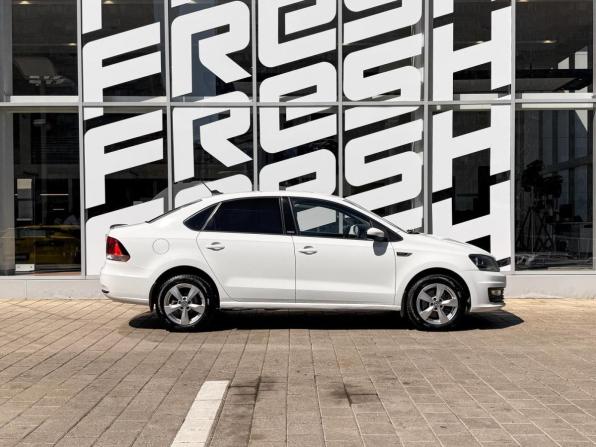 Volkswagen Polo V Рестайлинг с пробегом 2017 года, цена 960 000 рублей, 233265 км, седан, Автокод Объявления