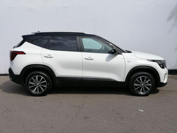 Kia Seltos I Рестайлинг с пробегом 2023 года, цена 2 370 000 рублей, 70272 км, внедорожник, Автокод Объявления