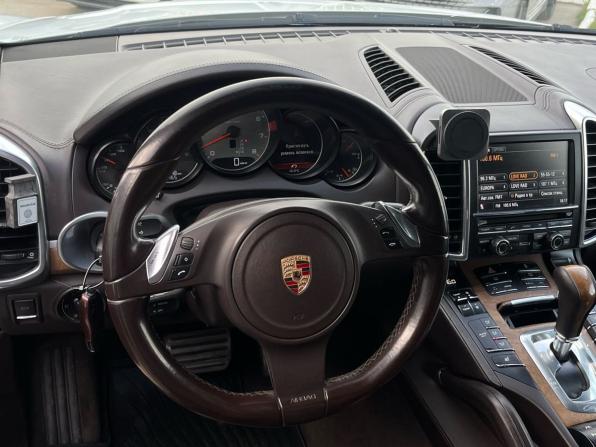 Porsche Cayenne II (958) с пробегом 2012 года, цена 1 710 000 рублей, 247257 км, внедорожник, Автокод Объявления
