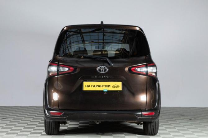 Toyota Sienta I Рестайлинг 2 с пробегом 2021 года, цена 1 539 000 рублей, 98540 км, компактвэн, Автокод Объявления