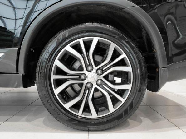 Mitsubishi Outlander III Рестайлинг 2 с пробегом 2018 года, цена 1 899 000 рублей, 118154 км, внедорожник, Автокод Объявления